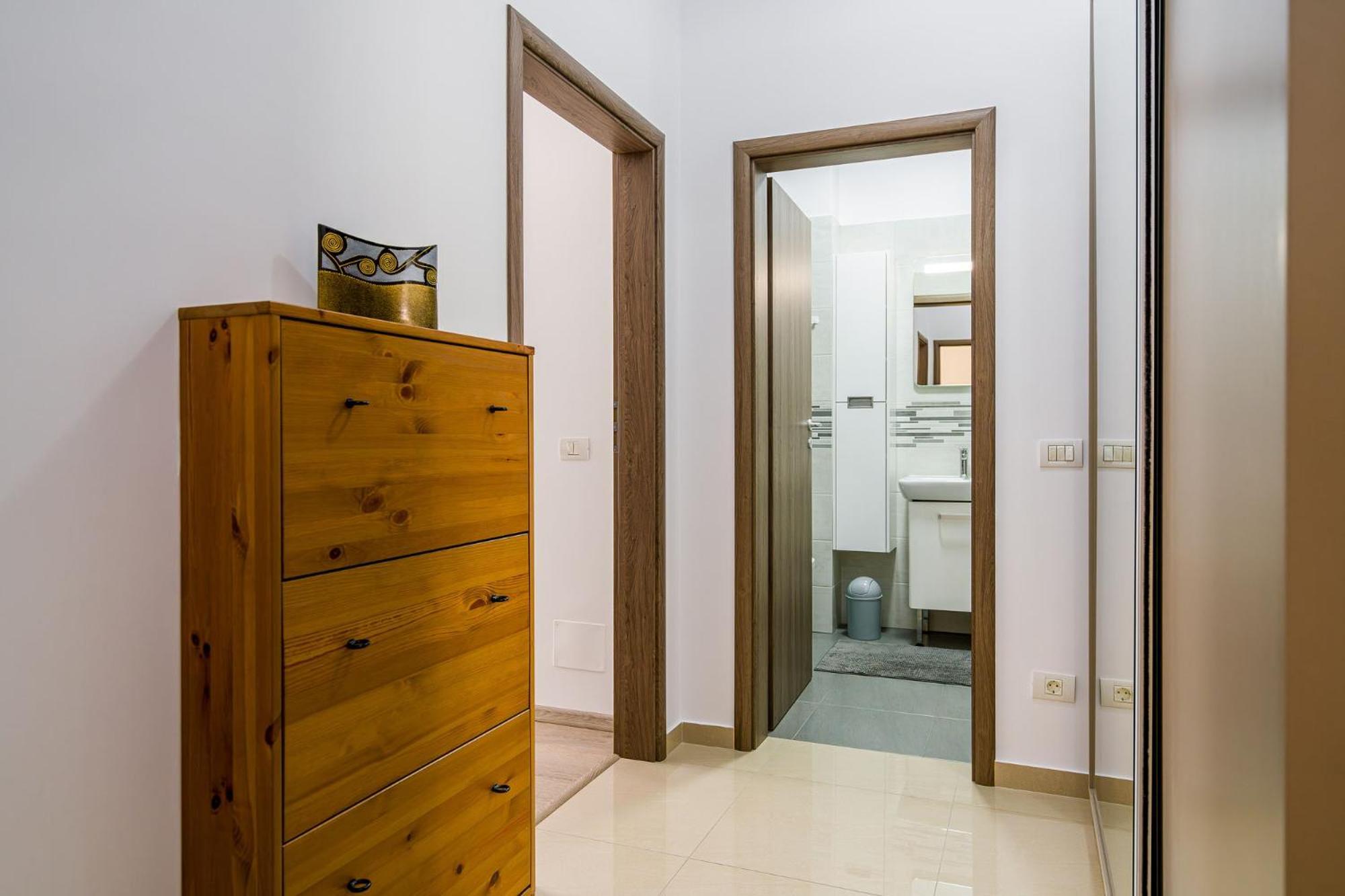 Politehnica Deluxe Apartment Bucarest Exterior foto